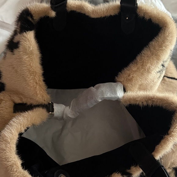 Dior Black and Tan Floral Faux Fur Shoulder Bag - Picture 10 of 10